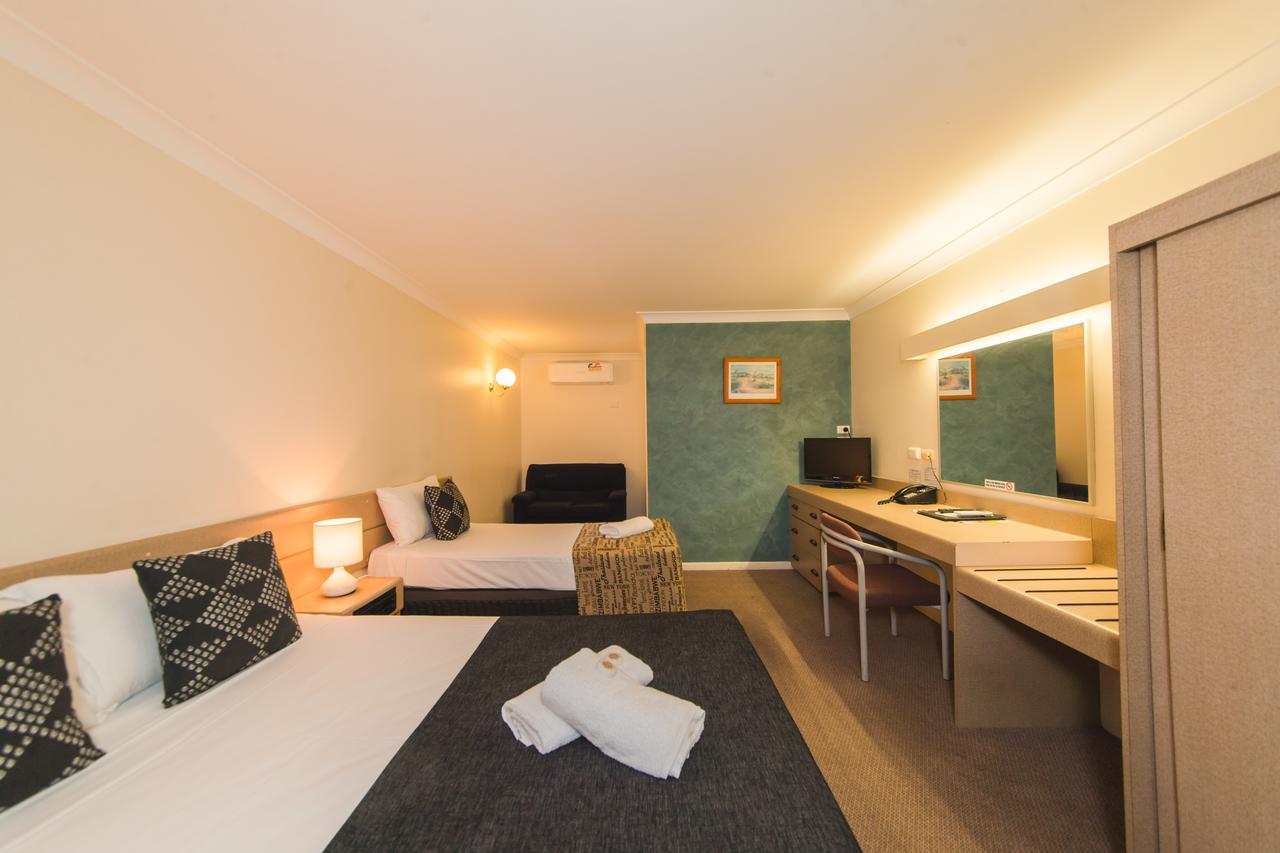 רוקהמפטון Hampton Villa Motel מראה חיצוני תמונה