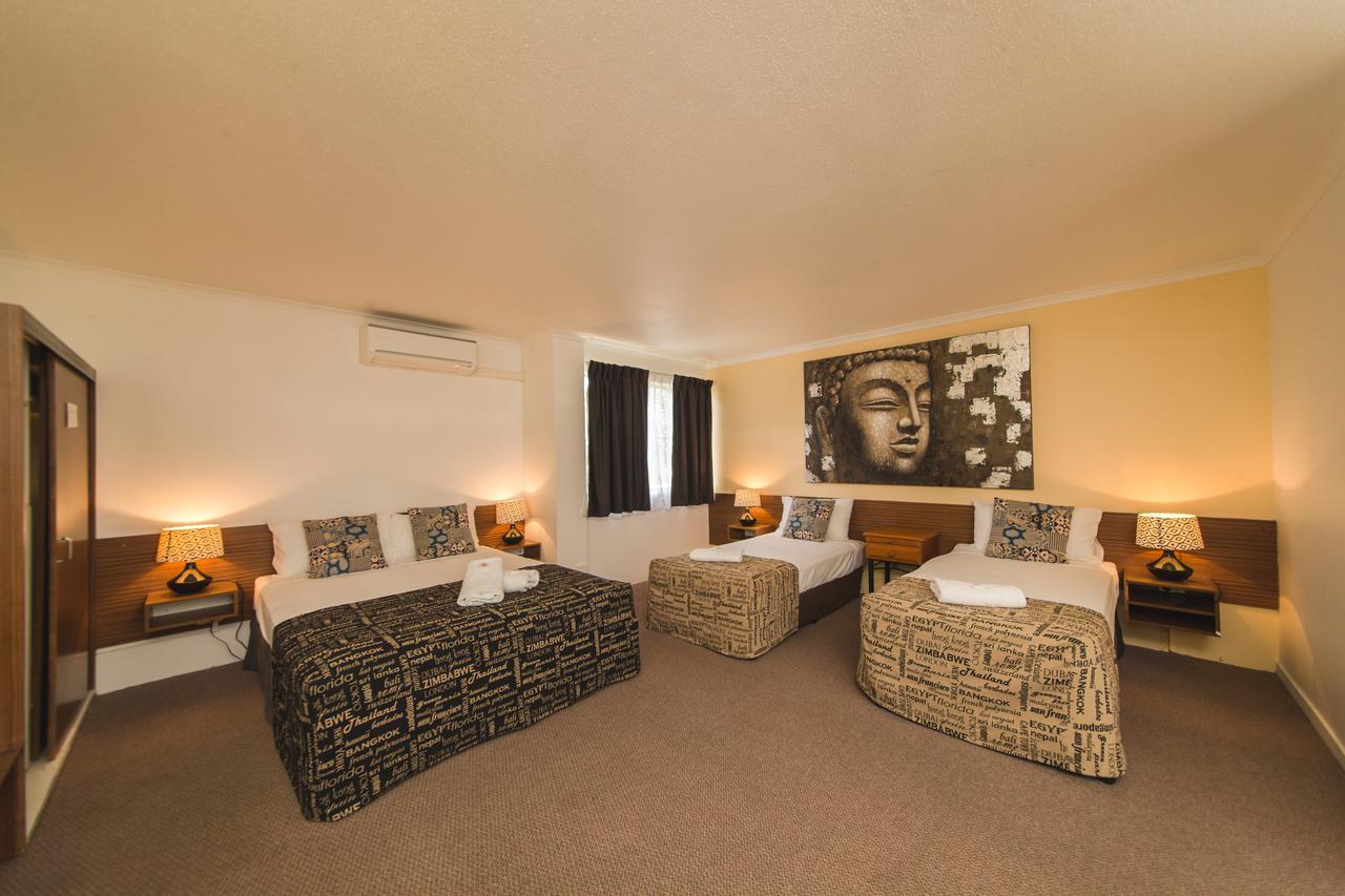 רוקהמפטון Hampton Villa Motel מראה חיצוני תמונה