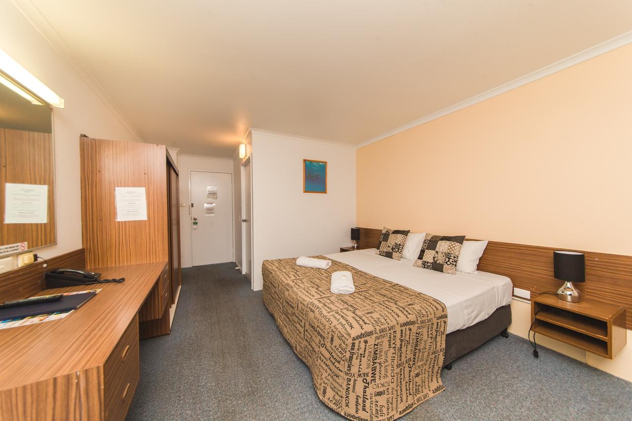 רוקהמפטון Hampton Villa Motel מראה חיצוני תמונה